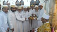 Shahrullaah 1439: 45th Saalgirah of Mukaasir Maulaa and the members of Dars e Lisaan e Da'wat doing Istiqbaal in Nooraani Masjid during Maghrib Namaaz